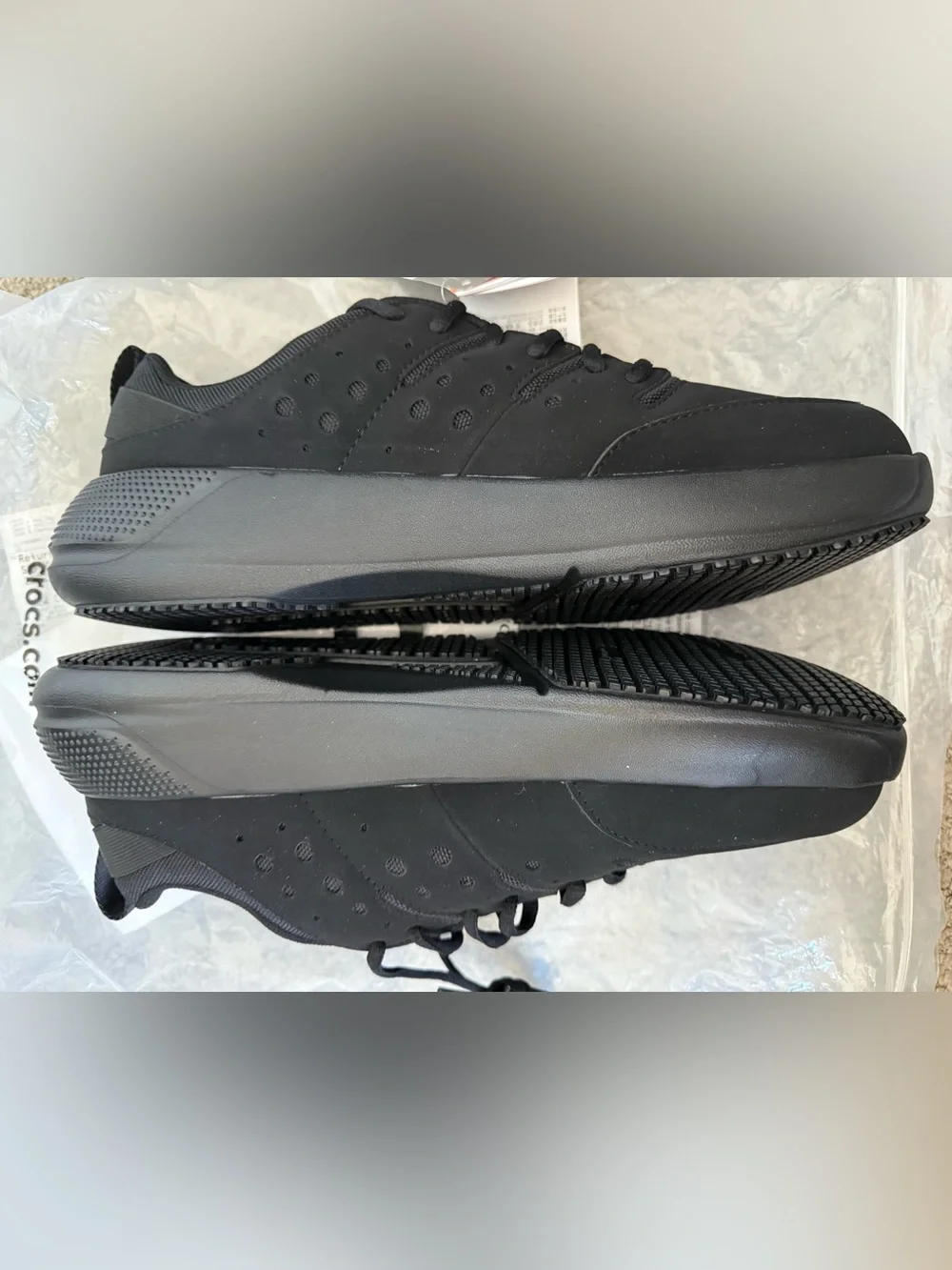 CROCS Men's Black Low-Top Sneakers